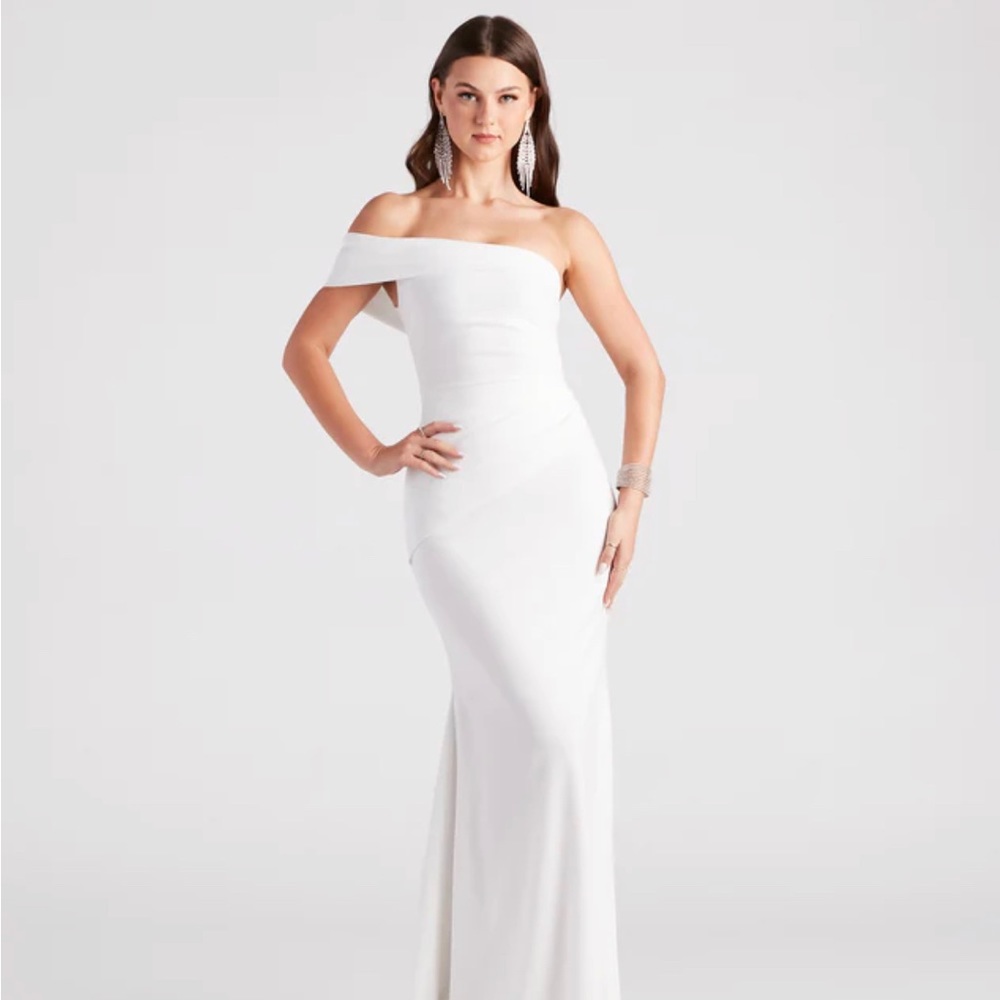 Jackelyn Formal Crepe White Mermaid Dress